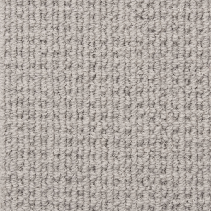 Serene 82 